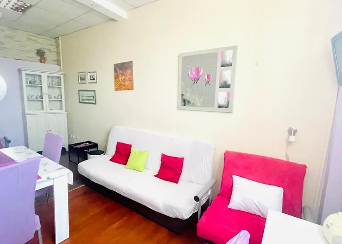 Vintage Apartment Inside City Galleria - Zadar